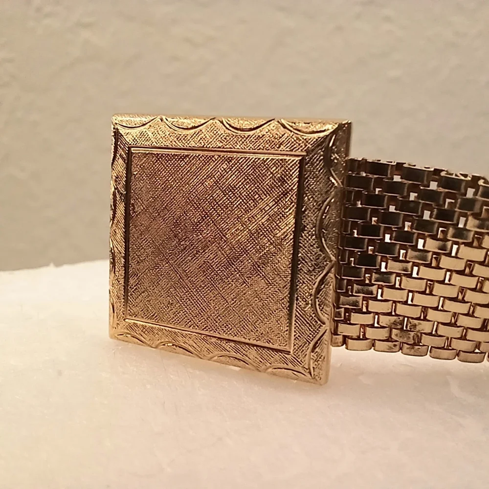 Vintage Textured Square Gold Tone Mesh Wrap Around Cufflinks Can Be Monogramed